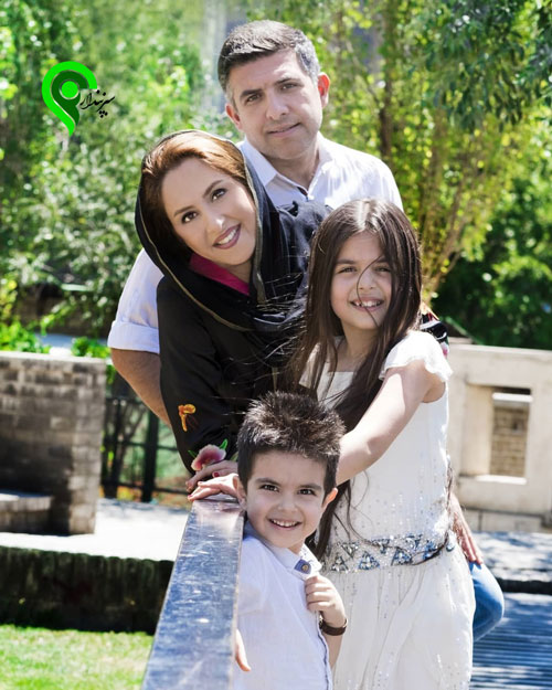 پدر ، مادر و برادر ترنم کرمانیان